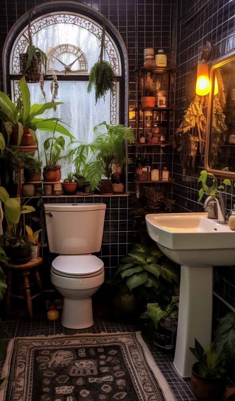 Bathroom Grunge Aesthetic, Edgy House Aesthetic, Vintage Maximalism Bathroom, Goth Bathroom Aesthetic, Dark Aesthetic Bathroom Ideas, Dark Maximalism Bathroom, Witchcore Bathroom, Cluttercore Bathroom, Maximalist Beach House