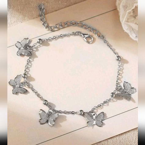 蓮3/$15 NWOT Silver Butterfly Bracelet or Anklet Shein Jewelry, Butterfly Bracelet, Silver Butterfly, Womens Jewelry Bracelets, Anklets, Super Cute, Women Jewelry, Bracelet, Silver