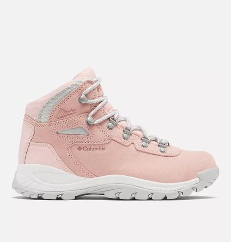 Hiking Boots Cute, Aesthetic Hiking Shoes, Pink Hiking Boots, Cute Hiking Boots Women, Cute Hiking Clothes, Columbia Hiking Boots Women, Cute Hiking Shoes, Cute Hiking Boots, Hiking Items