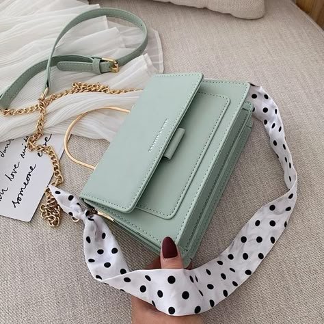 Trendy Purses, My Style Bags, Aesthetic Bags, Womens Designer Handbags, Women's Handbag, Girly Bags, Luxury Purses, Fancy Bags, Cute Purses