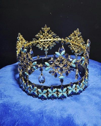 Evolution of Miss World Crowns – Facts and DIY Miss World Crown, Miss Universe Crown, Tiara Accessories, Bridal Crown Tiara, Crown Aesthetic, Pageant Crowns, Miss India, Accesories Jewelry, Miss Usa