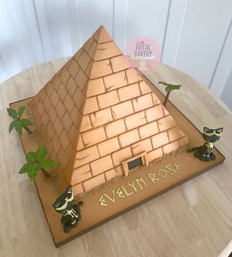 Make A Pyramid For School Projects, Egypt Pyramid Project, Egypt Project Ideas, Egyptian Pyramid Project, Pyramid Project Ideas, Pyramid School Project, Pyramid Cake, Pyramid Project, Egyptian Themed Party