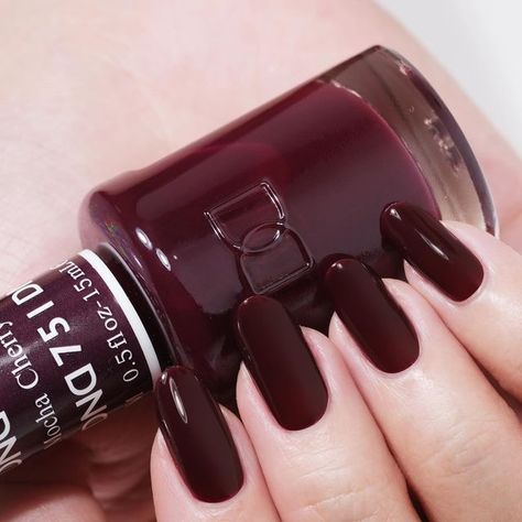 Daisy Nail Polish Colors, Dnd Gel Polish Colors Dark, Dnd Burgundy Gel Polish, Dnd Fall Nail Colors 2023, Dnd Winter Nail Colors, Fall Nails Dnd Gel, Dnd Fall Gel Polish Colors, Dnd Fall Nail Colors, Dnd Nail Colors