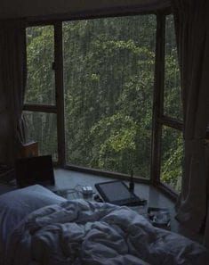 Dark Naturalism, Dark Paradise, Aesthetic Rooms, Academia Aesthetic, Cozy Room, Room Inspiration Bedroom, Bedroom Aesthetic, Aesthetic Bedroom, Dream Rooms