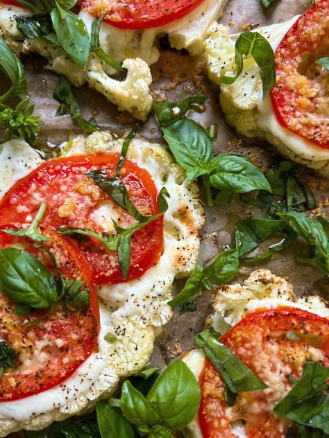 Cauliflower Tomato Recipes, Caprese Melt, Healthy Sides For Steak, Cauliflower Steaks Recipes, Cauliflowers, Hearty Dinner Recipes, Fried Tomatoes, Green Pesto, Buffalo Mozzarella