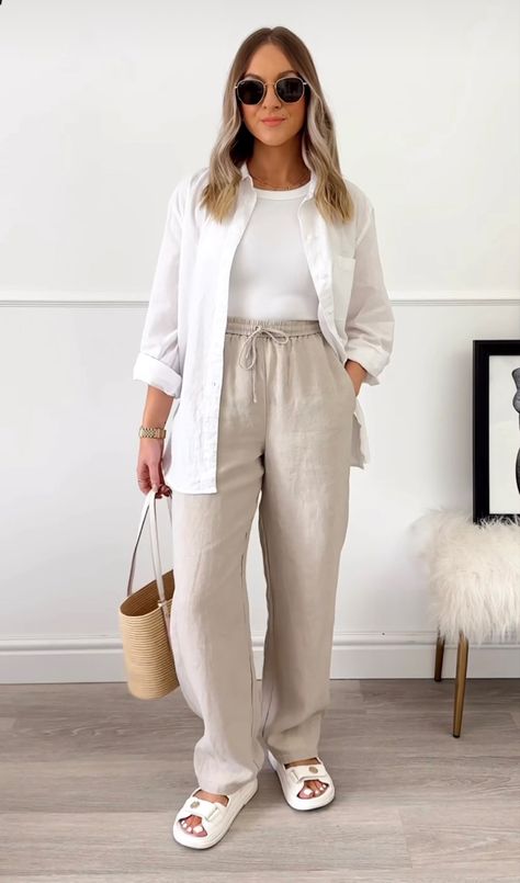 Cute Back To School Outfits, Linen Pants Outfit, Athleisure Summer, Look Zara, Casual Work Outfits Women, Smart Casual Work Outfit, Midsize Outfits, Modest Summer Outfits, Outfit Vintage