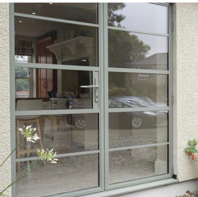 Steel Windows Kitchen, Steel Windows Exterior, White Steel Windows, Steel Look Aluminium Doors, Front Aluminium Doors, Light Grey Aluminium Windows, Green Crittal Doors, Green Windows And Doors, White Steel Doors