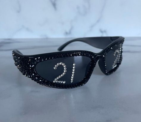 21st Birthday Sunglasses with Crystal Frames and Text in Crystals on the lens. Or, Personalize with Any Number or Date or a short Word or Name.  Perfect for Weddings, Bachelor, Bachelorette, Bride, Jersey Number, Sports Fan, Celebration, Party Glasses. Check out easily with the color and 21 design or use the Custom variation and add your design request to the Personalize section. Custom made to order. Finished quickly and free US shipping. Unique one of a kind birthday present and affordable sty Bride Jersey, 21st Birthday Themes, Birthday Sunglasses, 21 Party, 21st Bday Ideas, 21st Birthday Decorations, 21st Party, Cadeau Parents, Bday Party Theme