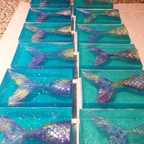 Mermaid Soap Melt And Pour, Mermaid Soap Diy, Geode Soap, Soap Loofah, Funny Soap, Handmade Soap Packaging, Homemade Goat Milk Soap, Mermaid Soap, Mp Soap