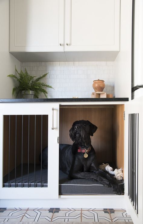 Integrated Dog Crate in Custom Cabinetry in the Laundry Room Dog Room Decor, Dog Spaces, Dog Area, Animal Room, Dog Rooms, Boot Room, Laundry Mud Room, Dog Door, Alaskan Malamute