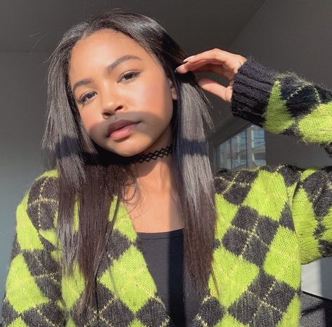 Navia Robinson Instagram, Navia Robinson Icons, Nia Robinson, Navia Robinson, Marauders Dr, Disney Actresses, Free Reign, Fashion Top Outfits, Summer Break