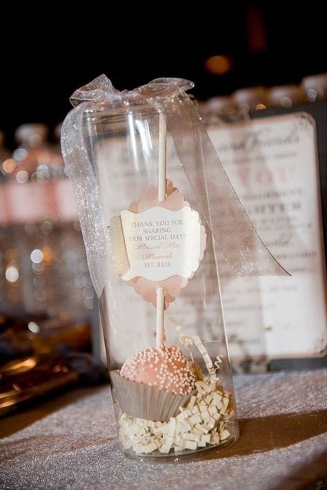 Cake Pop Favors, Display Cake, Indian Wedding Gifts, Mini Torte, Wedding Cake Pops, Pop Ideas, Edible Wedding Favors, Gateaux Cake, Winter Wonderland Party