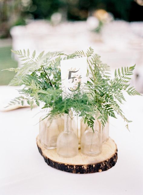 Wood Slice Centerpiece, November Wedding Guest Outfits, Woodland Wedding Centerpieces, Table Numbers Diy, Diy Mason Jars, Centerpiece Mason Jar, Fern Wedding, Wood Table Numbers, How To Dress For A Wedding