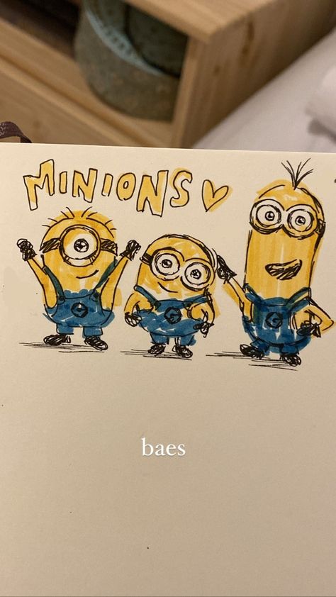 Minion Drawing, طابع بريدي, Easy Doodle Art, Cute Doodles Drawings, Small Canvas Art, Book Art Diy, Cute Doodle Art, Doodle Art Designs, Mini Drawings