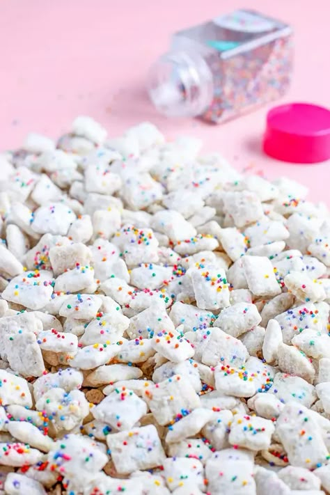 Funfetti Puppy Chow Recipe - DIY Muddy Buddies - Sweets & Treats Blog Sprinkle Puppy Chow, Puppy Chow With Sprinkles, Gabbys Dollhouse Snack Ideas, Gabby Dollhouse Party Snacks, Gabby Dollhouse Party Treats, 8 Yo Birthday Party Ideas, Gabby's Dollhouse Party Food, Sprinkle Party Food, Gabbys Dollhouse Sprinkle Party