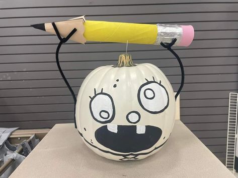 Doodle Pumpkin, Cute Painted Pumpkin Ideas, Pumpkin Decorating Diy, Halloween Pumpkin Crafts, Creative Pumpkin Painting, Helloween Wallpaper, Cute Pumpkin Carving, Creative Pumpkin Decorating, Character Pumpkins