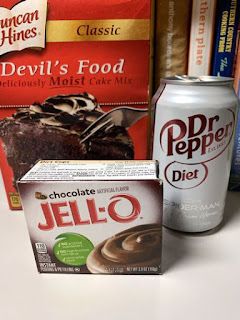 Diet Dr Pepper Cake, Cakes Made With Soda, Soda Pop Cake, Dr Pepper Cake, Coke Recipes, Sugar Free Chocolate Cake, Cake Mix And Soda, Coke Cake, Soda Cake