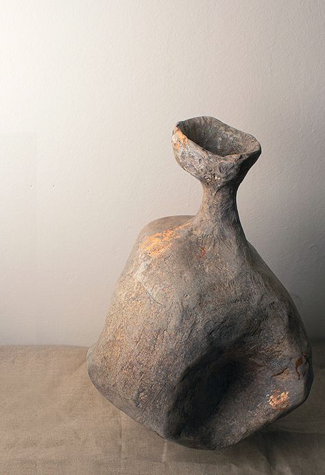 Sabrina Garrasi, Wabi Sabi Concept, Wabi Sabi Vase, Wabi Sabi Ceramics, Wabi Sabi Pottery, Wabi Sabi Design, Wabi Sabi Decor, Ceramics Pottery Bowls, Wabi Sabi Art