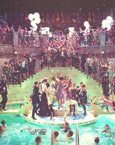 The Great Gatsby || A little party never killed nobody Il Grande Gatsby, Jay Gatsby, The Roaring Twenties, Great Gatsby Party, Septième Art, Gatsby Party, My Funny Valentine, Roaring Twenties, The Great Gatsby