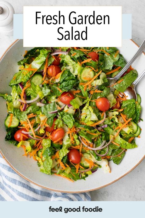 Garden Salad Ideas, House Salad Recipe, Raw Vegetable Salad, Everyday Salad, Freeze Meals, Salad Vinaigrette, Garden Salad Recipe, Salad Garden, Amazing Salads