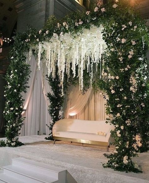 All White Indian Wedding Decor, Dreamy Mandap Decor, Outside Indian Wedding, Wedding Stages Modern, White Theme Wedding Decor Indian, Hindu Wedding Theme Ideas, Nikkah Decor Indoor, Wedding Stage White Theme, White Floral Background Wedding