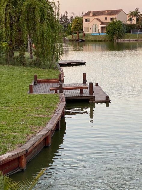 Lake Docks Designs, Floating Dock Plans, Building A Dock, Carpet Ideas 2023, Lake Landscaping, Ideas Garden Design, Farm Pond, Fishing Dock, Lake Dock