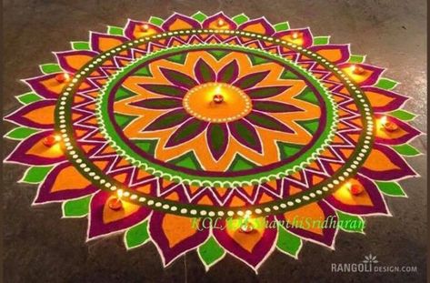 Beautiful Rangoli Designs Latest, Colourful Rangoli Designs, Mandala Rangoli, Rangoli Designs For Diwali, Skin Painting, Colourful Rangoli, Very Easy Rangoli Designs, Rangoli Designs Photos, Rangoli Designs Simple Diwali