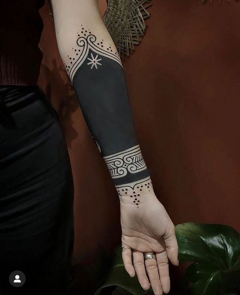 Black Out Arm Tattoo Women, Black Out Band Tattoo, Black Out Wrist Tattoo, Forearm Cover Up Tattoos, Solid Black Tattoo, Black Tattoo Cover Up, Blackout Tattoo, Forearm Tattoo Women, Arm Band Tattoo