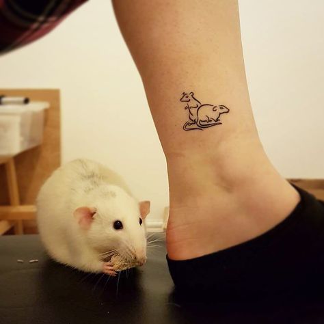 Two Rats Tattoo, Rat Memorial Tattoo, Rat Tattoo Cute, Rat Paw Print Tattoo, Tiny Rat Tattoo, Pet Rat Tattoo, Rat Tattoo Blackwork, Rat Tattoo Simple, Mouse Tattoo Cute