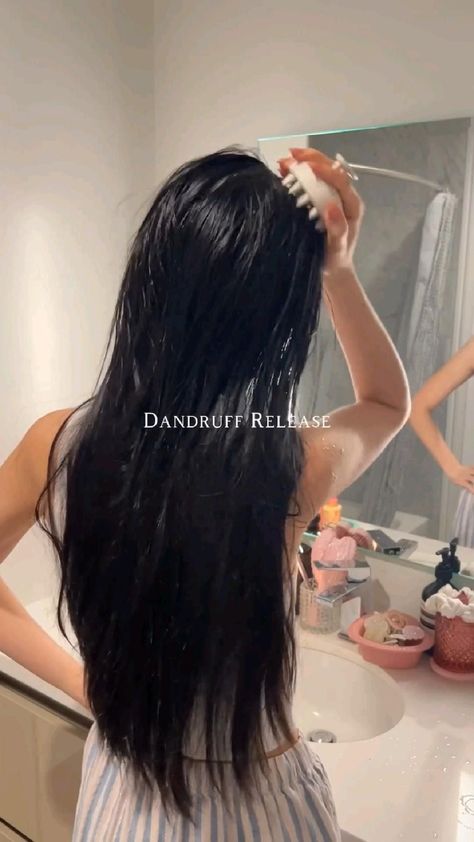 Unlock Luscious Locks: The Ultimate Hair Wash Routine | Hair Care Wellness Routine Hair Care, Hair Oiling, Wash Routine, Hair Washing Routine, Healthy Hair Routine, Shine Hair, Long Hair Tips, Hair Inspiration Long, Painless Hair Removal