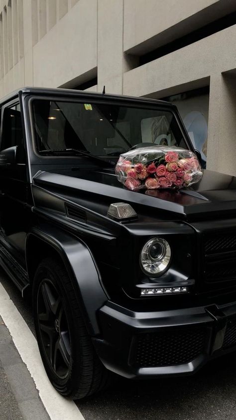 Black G Wagon, Mercedes Jeep, Black Mercedes, C 63 Amg, Rich Cars, Wallpaper Luxury, مرسيدس بنز, Dream Cars Mercedes, Mercedes G Wagon