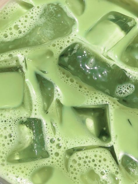 Iced Matcha Latte Recipe, Sage Green Color Palette, Matcha Aesthetic, Matcha Latte Recipe, Sage Green Wallpaper, The Matcha, Matcha Drink, Iced Matcha Latte, Green Tea Latte