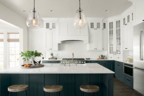 Ask Eli: 2019 Interior Design Trends | ARLnow.com Grey And White Kitchen Cabinets, Two Toned Kitchen Cabinets, Beach Theme Kitchen, Beach Style Kitchen, Two Tone Kitchen Cabinets, Kitchen Cabinet Trends, Cheap Kitchen Cabinets, Gray And White Kitchen, Kitchen Wall Cabinets