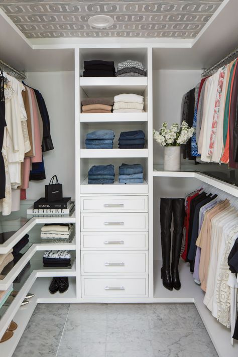 Inside the Dressing Room of a Celebrity Closet Designer — LA Closet Design Dresser Top Organization Ideas, Dream Dressing Room, Walking Closet, Walk In Closet Design, High Functioning, Closet Layout, Custom Closet, Dressing Room Design, Wardrobe Design