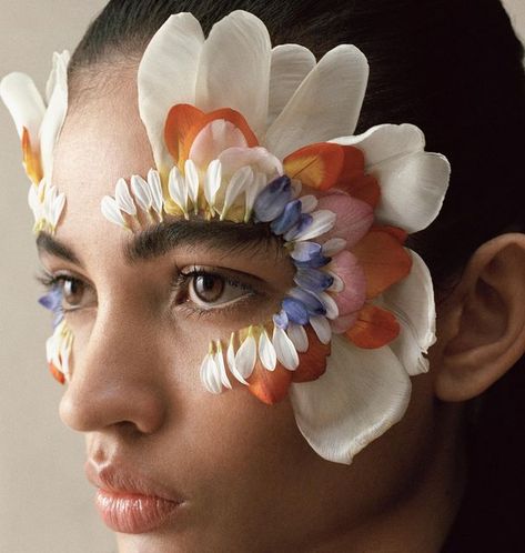 Creative Shoot, Art Alevel, Flower Makeup, Editor In Chief, Flower Photoshoot, Conceptual Fashion, Face Jewellery, Creative Photoshoot Ideas, Photoshoot Makeup