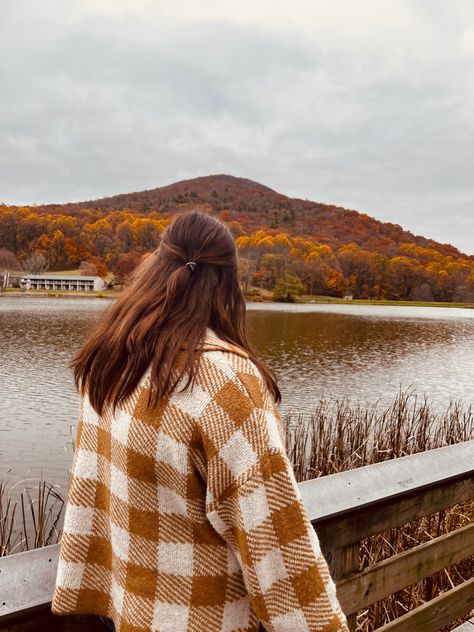 Coastal Autumn Aesthetic, Aesthetic With Friends, Fall Aesthetic Pictures, October Sky, Fall Boards, Fall Mood Board, Fall Mood, Spooky Szn, Girls Fall