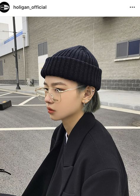 Beanie Outfit, Short Grunge Hair, Grunge Hair, Korean Street Fashion, Mode Inspiration, Ulzzang Girl, Asian Fashion, Aesthetic Girl, Look Fashion