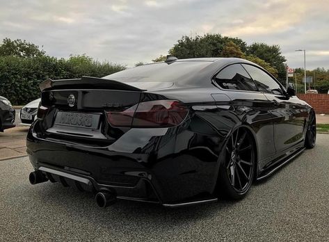 BMW F32 4 series black bagged murdered Bmw 435i, Honda Civic Car, Civic Car, Bmw Serie 1, Boy Gif, Album Art Design, Series Black, Best Luxury Cars, Premium Cars