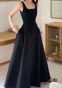 Square Neckline Prom Dress, Black Formal Gown, Dress Retro, Black Formal, Maxi Dress Black, Vestidos Vintage, Formal Gown, Glam Dresses, Classy Dress