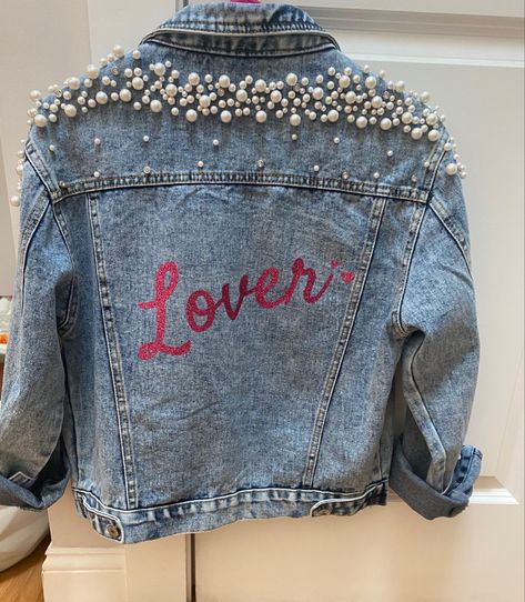 Taylor Swift Diy, Lover Jacket, Bailey Mcknight, Concert Ootd, Taylor Swift Tour, Jean Jacket Diy, Dresses Images, Taylor Swift Costume, Swift Outfits