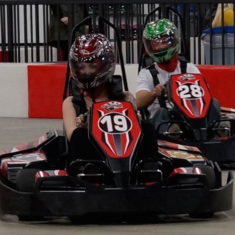 Go Carting Aesthetic, Go Cart, Go Karting, Karting Racing, Aesthetic Race Car, Go Kart Date Aesthetic, Race Track Couple Pictures, Karting Aesthetic, Go Kart Date