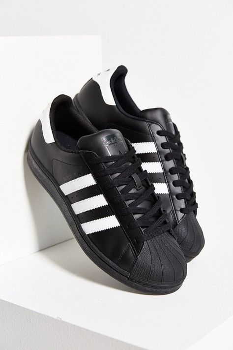 Adidas Black Superstar Sneaker Adidas Superstar Black, Black Adidas Shoes, Black Superstar, High Heels Classy, Sneaker Trend, Dr Shoes, Adidas Shoes Women, Adidas Originals Superstar, Trending Sneakers