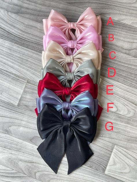 Pearlescent Organza Hair Bow Women Hair Bow Lager Hair Bow - Etsy Organza Hair Bow, Easy Diy Hairstyles, Bows In Hair, Bow Hairstyles, Diy Haircare, Women's Haircut, Kawaii Hair Clips, Hair Clip Bow, Butterfly Hair Accessories