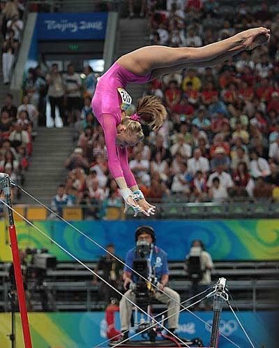 Gymnastics Gymnastics Stunts, Gymnastics Wallpaper, Alina Kabaeva, Gymnastics Quotes, Laughter Is The Best Medicine, Gymnastics Gym, Nastia Liukin, Gymnastics Training, Amazing Gymnastics