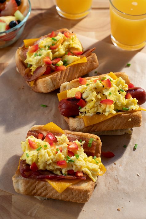 Our Texas Toast Breakfast tacos combine all of your favorite breakfast flavors, even the kids will love them! Texas Toast Breakfast Sandwich, Mexican Breakfast Sandwich, Texas Toast Breakfast, Hardy Breakfast, Texas Toast Bread, Kid Sandwiches, Breakfast Tortilla, Tacos Recipes, Fireplace Patio