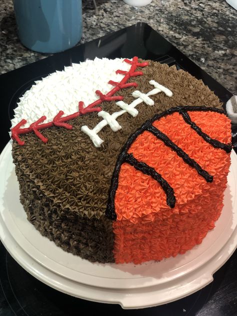 Sports Birthday Cakes, Creamy Chocolate Frosting, Sports Cake, Milk Chocolate Frosting, Sports Themed Cakes, Icing Cake, Sport Cakes, Football Cake, Cake And Cupcakes