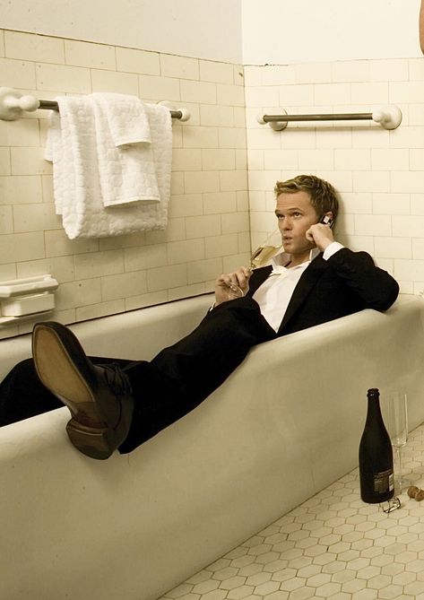 Christopher Masterson, Bathtub Photography, Bath Photography, Men Photoshoot, Men Photography, Photoshoot Themes, Human Poses Reference, Figure Poses, How I Met Your Mother