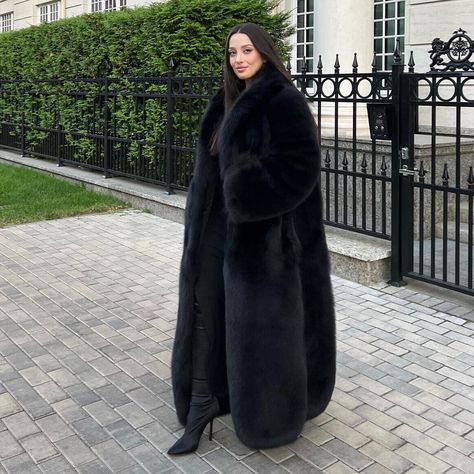 SuperGoddess Soviet Fashion, Fur Trench Coat, Fur Coat Outfit, White Faux Fur Coat, Sable Coat, Black Fur Coat, Fur Lined Coat, Long Fur Coat, Womens Black Coat