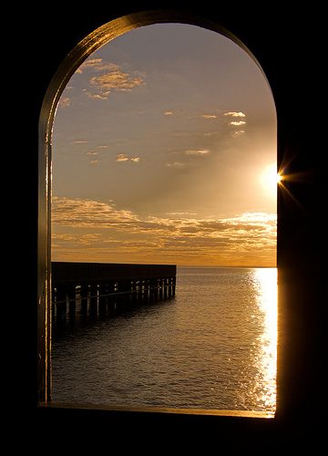 Looking Out The Window, Open Door, Window View, Through The Window, Through The Looking Glass, Jolie Photo, Beautiful Sunset, Beautiful Views, Sunrise Sunset