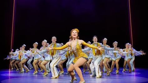 42nd Street Musical, Busby Berkeley, Street Theatre, Drury Lane, Tap Costumes, Youth Theatre, Musical Theatre Broadway, Theater Performance, Music Writing